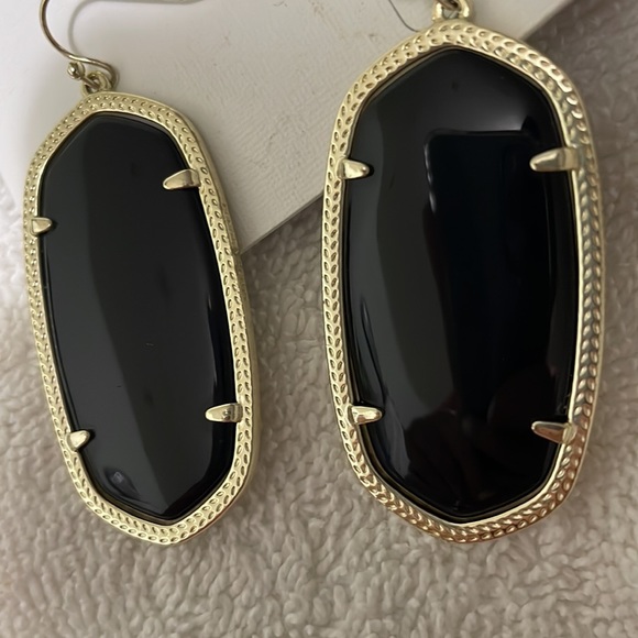 Kendra Scott Danielle Earrings - Picture 4 of 4